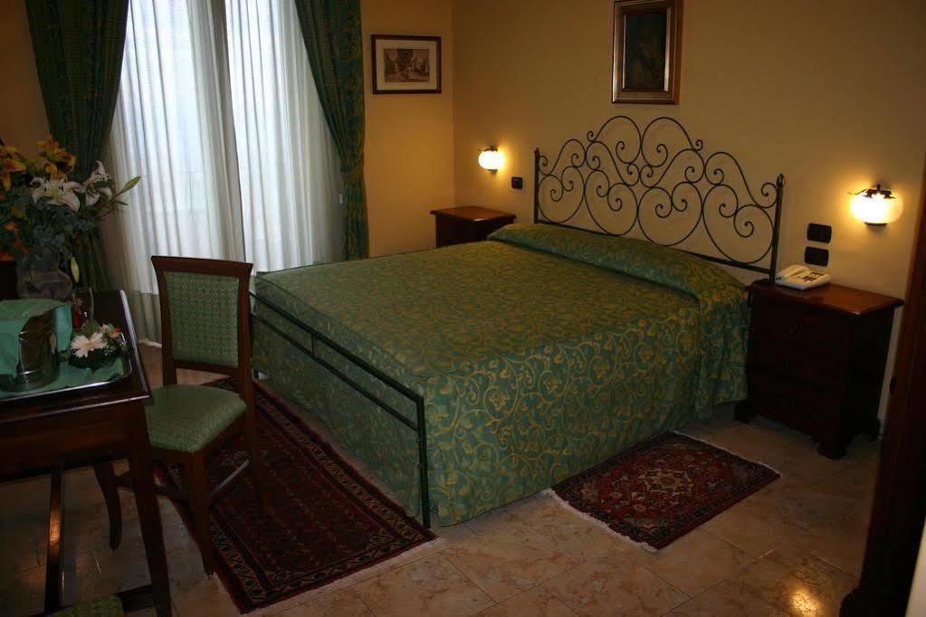Hotel Primavera Dell'Etna Zafferana Etnea Exteriér fotografie